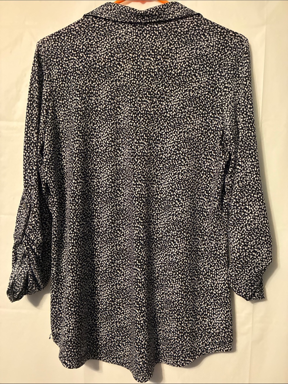 Jones New York Black and White Speckled vneck Blouse - Picture 4 of 7